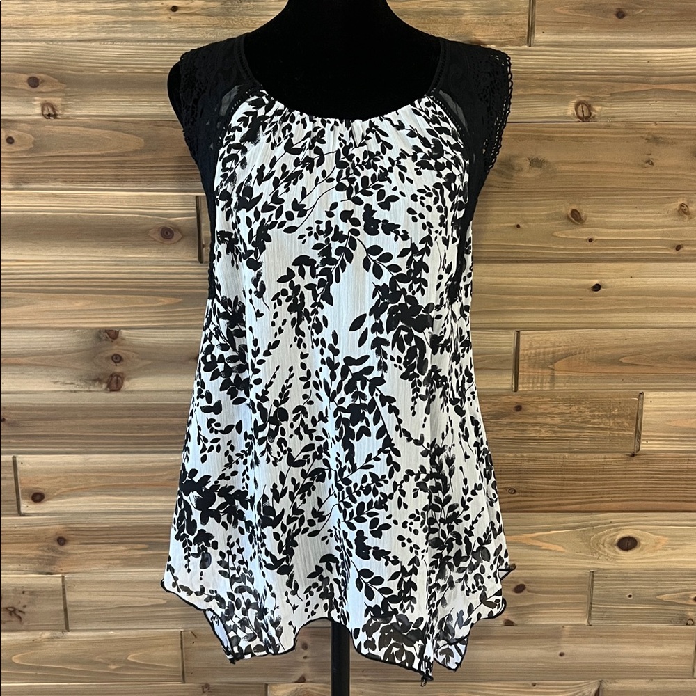 j.t.b. Black & White Blouse